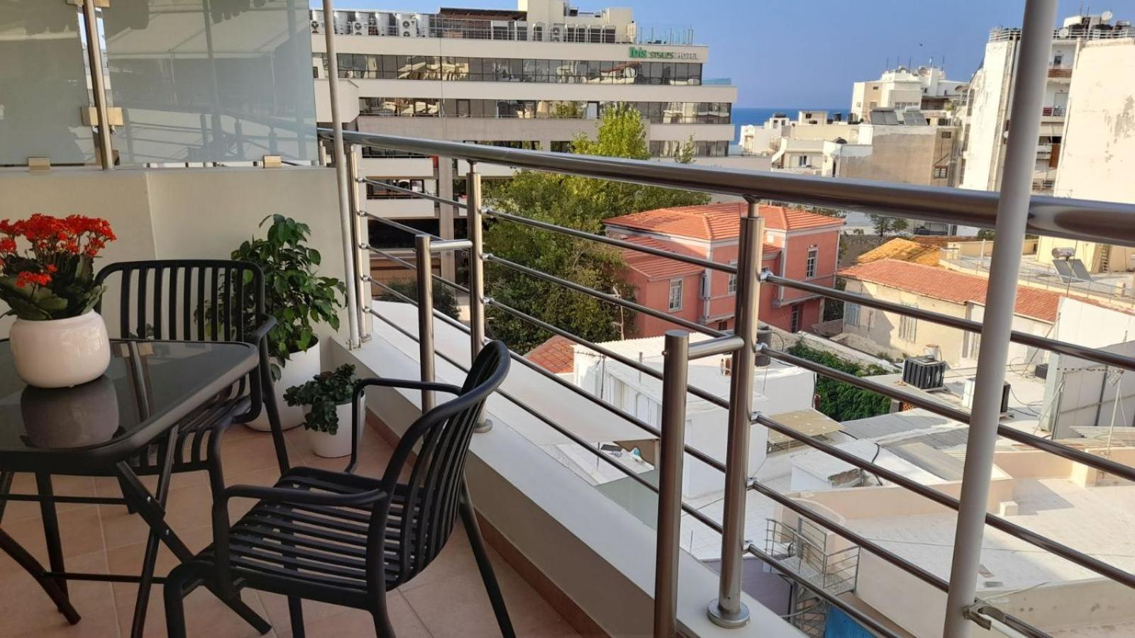Dione Central Loft Heraklion  Bagian luar foto
